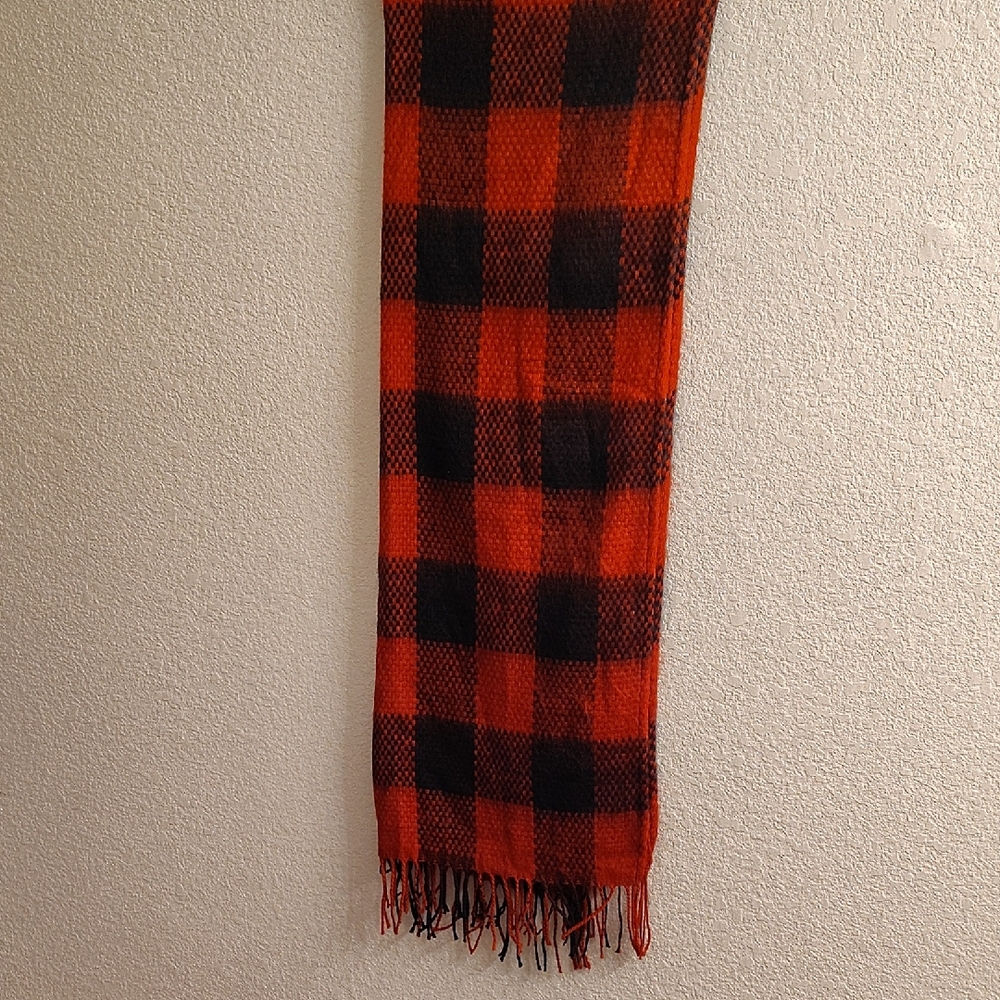 Buffalo Plaid Red and Black Scarf GWTD X P